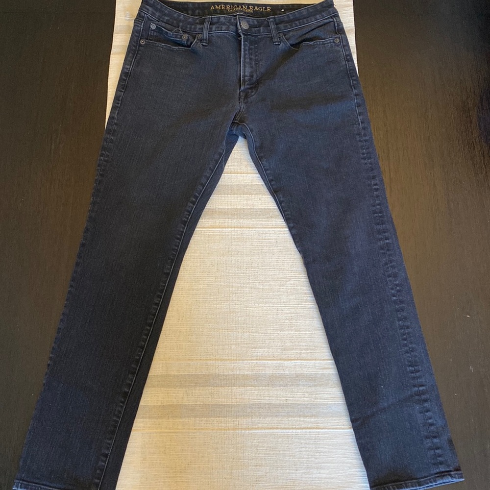 American Eagle outfitters Jeans. Color black. Size 31x30. Mint condition